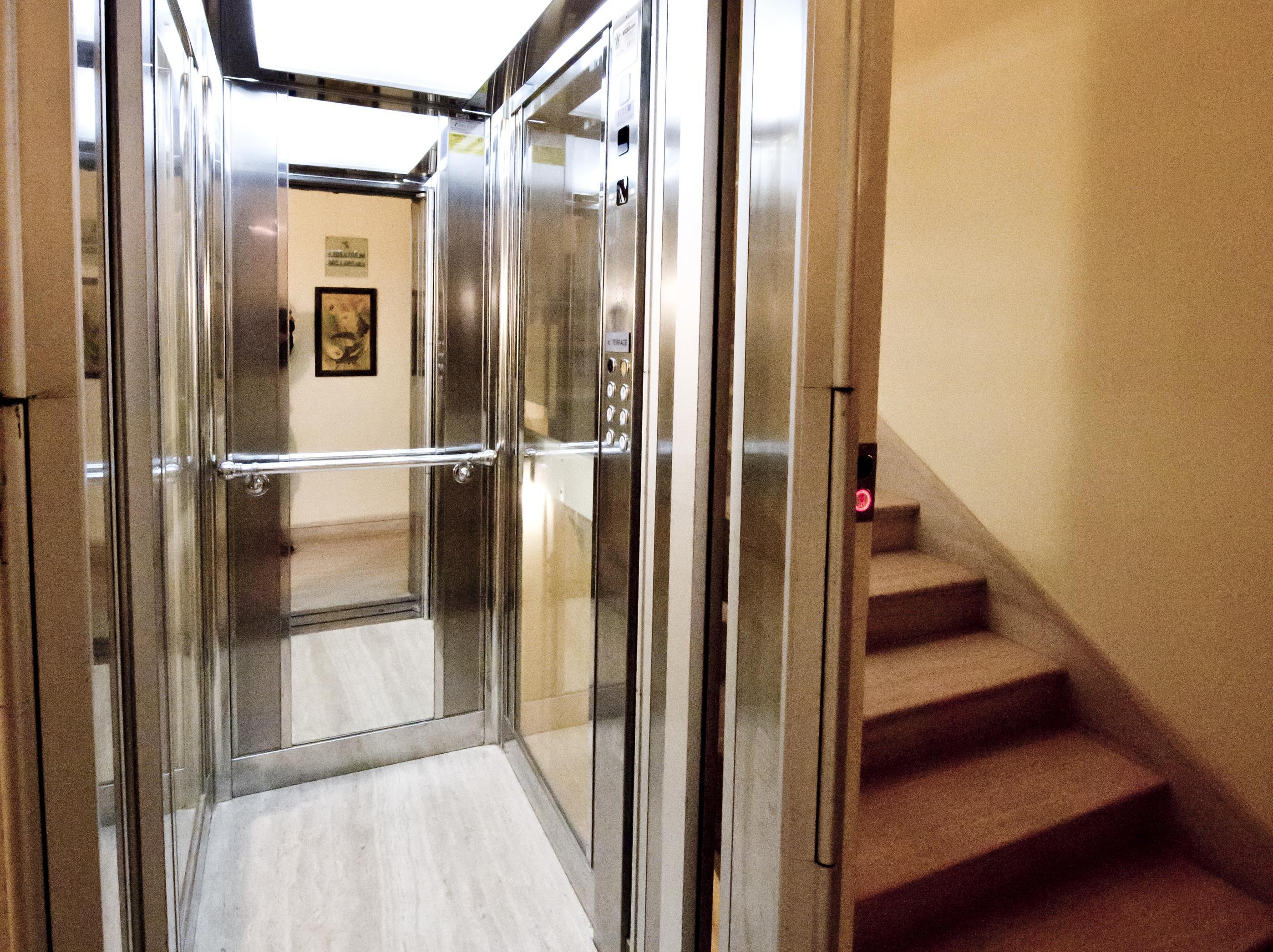 บาเดีย นูโอวา เรสซิเดนซ์ Hotel ตราปานี ภายนอก รูปภาพ